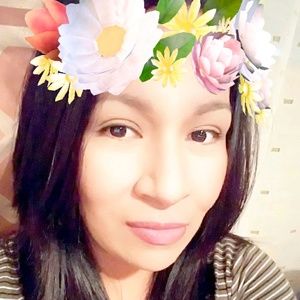 Meet your Posher, Alma